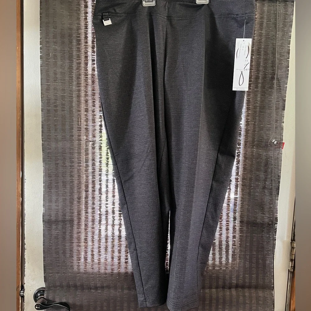 NWT women’s dress pants XXL - Picture 9 of 10